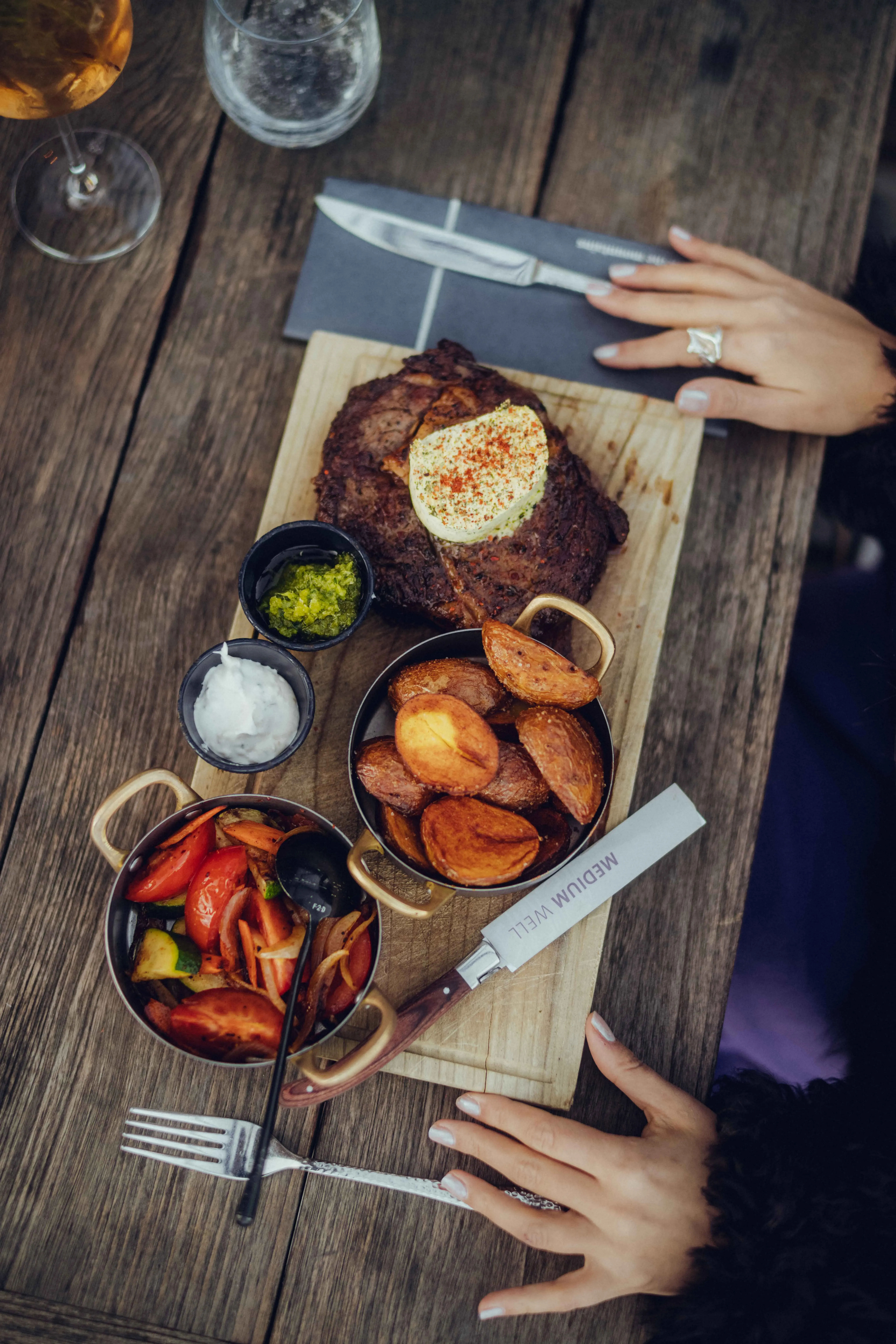 Specialities from the charcoal grill